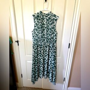 Chelsea 28 - Size XL - Green/white sleeveless dress